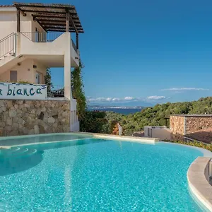 Ea Bianca 4*, Baja Sardinia Italie