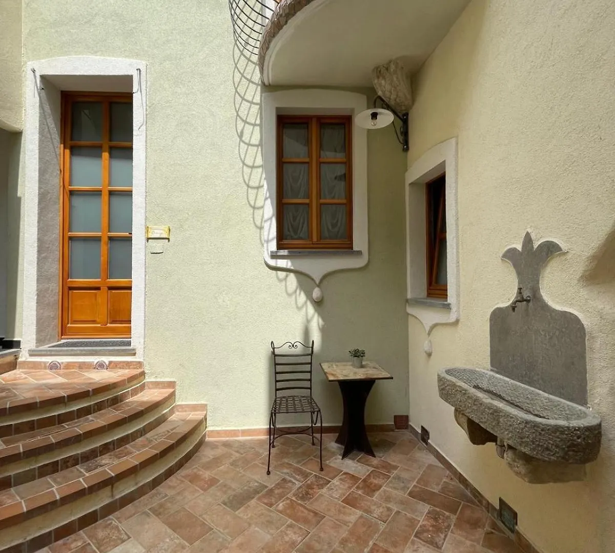 Maison d'hôtes Hotel A Burga Du Muntin à Spotorno